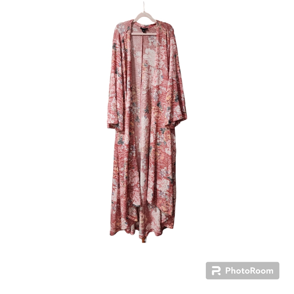 Torrid Size 2 red pink Kimono Hi-Low Floral duster